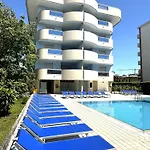 Appartement Beachside Comfort With Pool And Terrace *