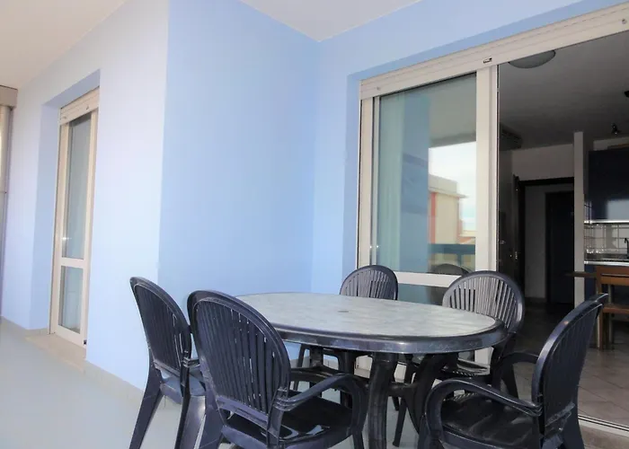 Beachside Comfort With Pool And Terrace Bibione